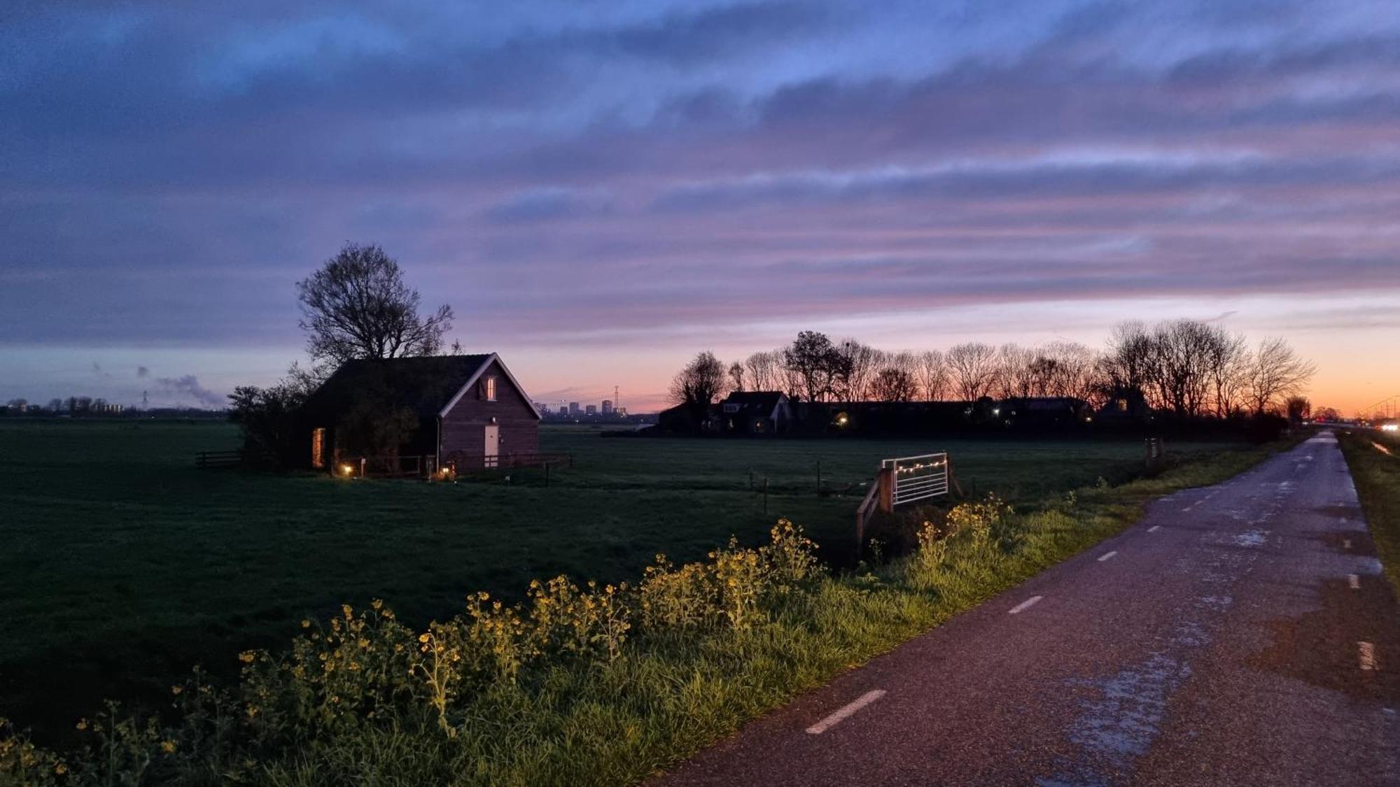 City Farmers Lodge, A Guesthouse With A Skyline View In Rural Amszterdam Kültér fotó